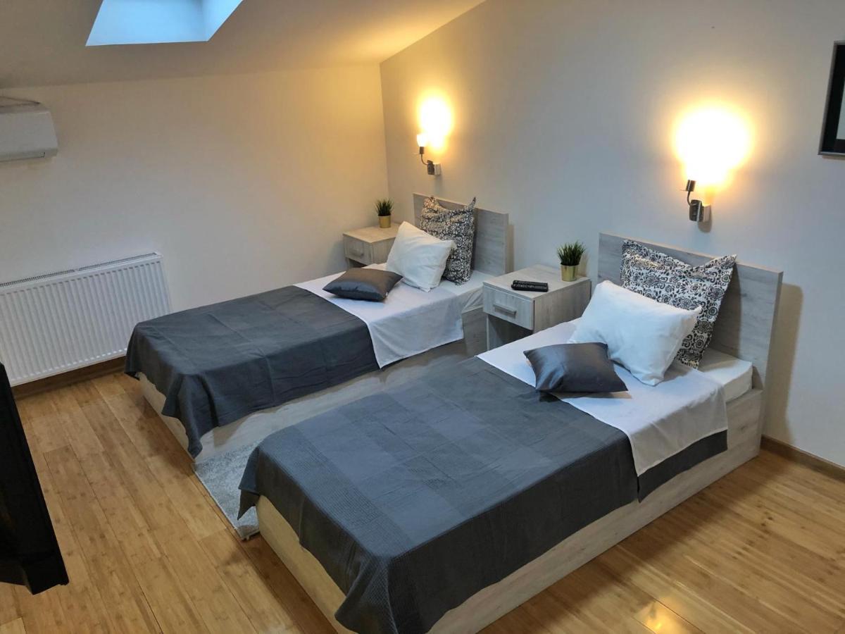 Tepic Garni Hotel Temerin Εξωτερικό φωτογραφία
