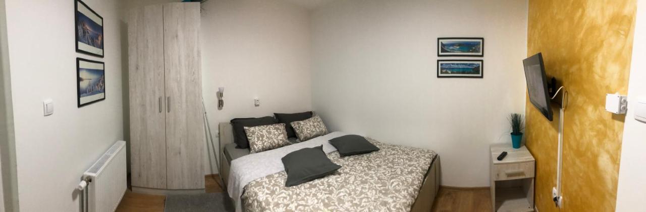 Tepic Garni Hotel Temerin Εξωτερικό φωτογραφία