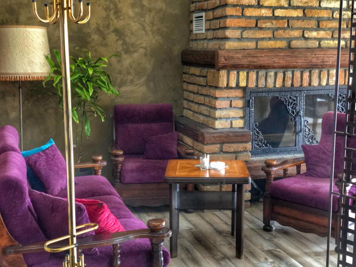 Tepic Garni Hotel Temerin Εξωτερικό φωτογραφία
