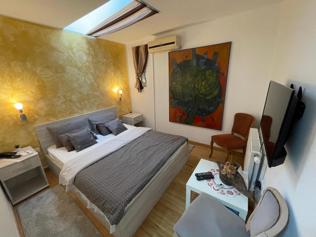 Tepic Garni Hotel Temerin Εξωτερικό φωτογραφία