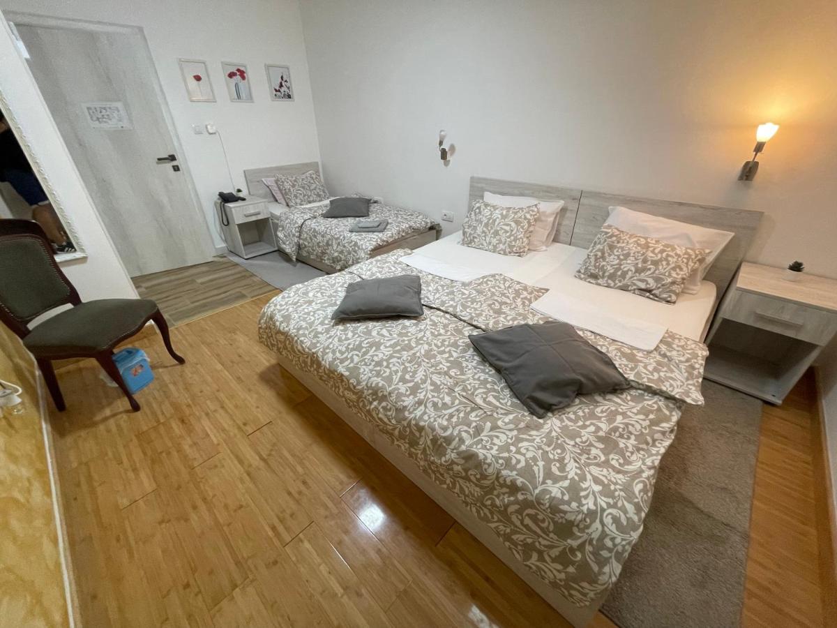 Tepic Garni Hotel Temerin Εξωτερικό φωτογραφία