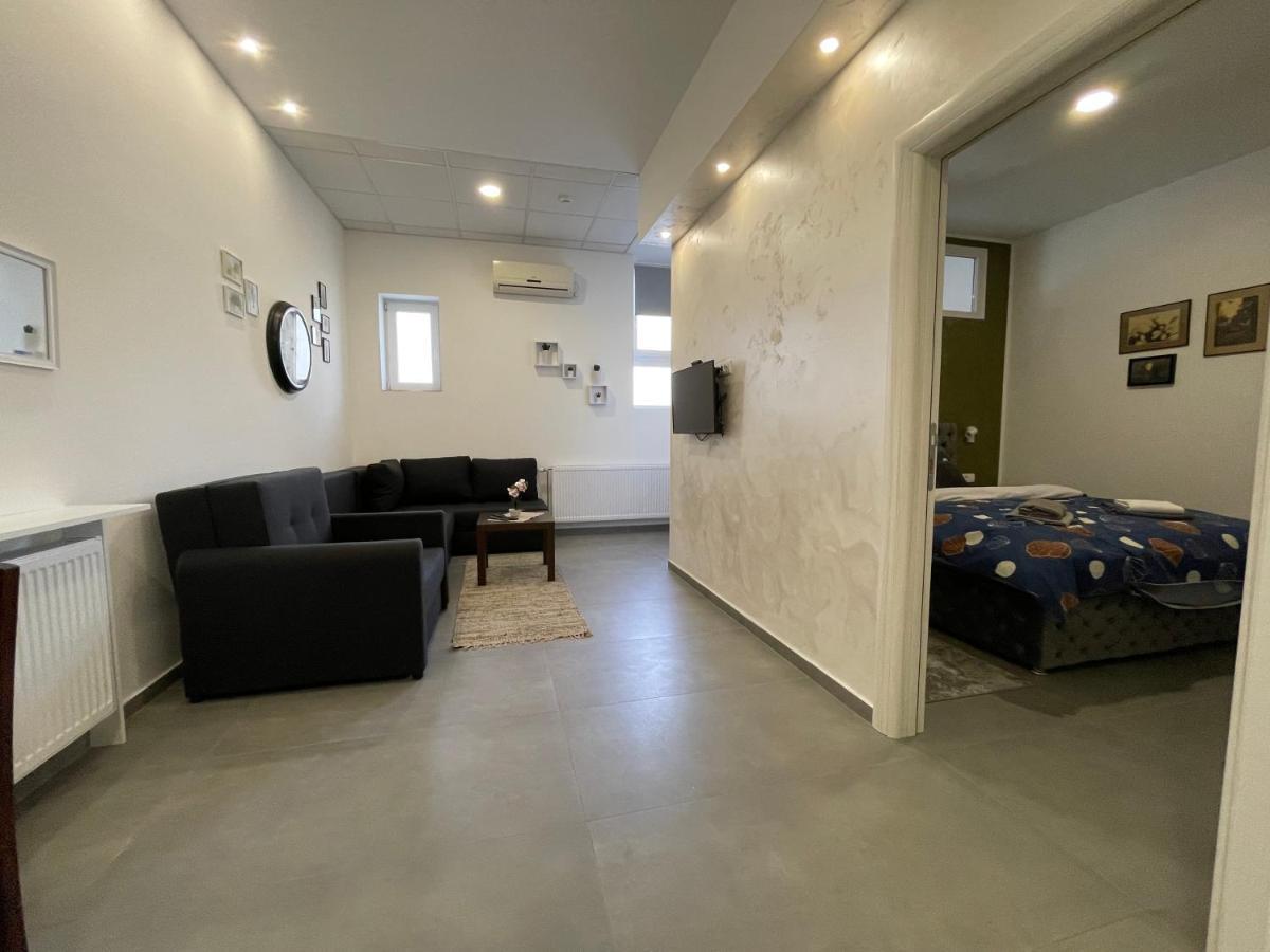 Tepic Garni Hotel Temerin Εξωτερικό φωτογραφία
