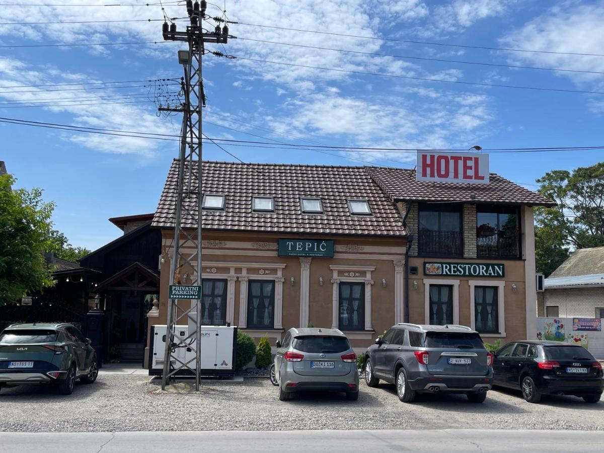 Tepic Garni Hotel Temerin Εξωτερικό φωτογραφία